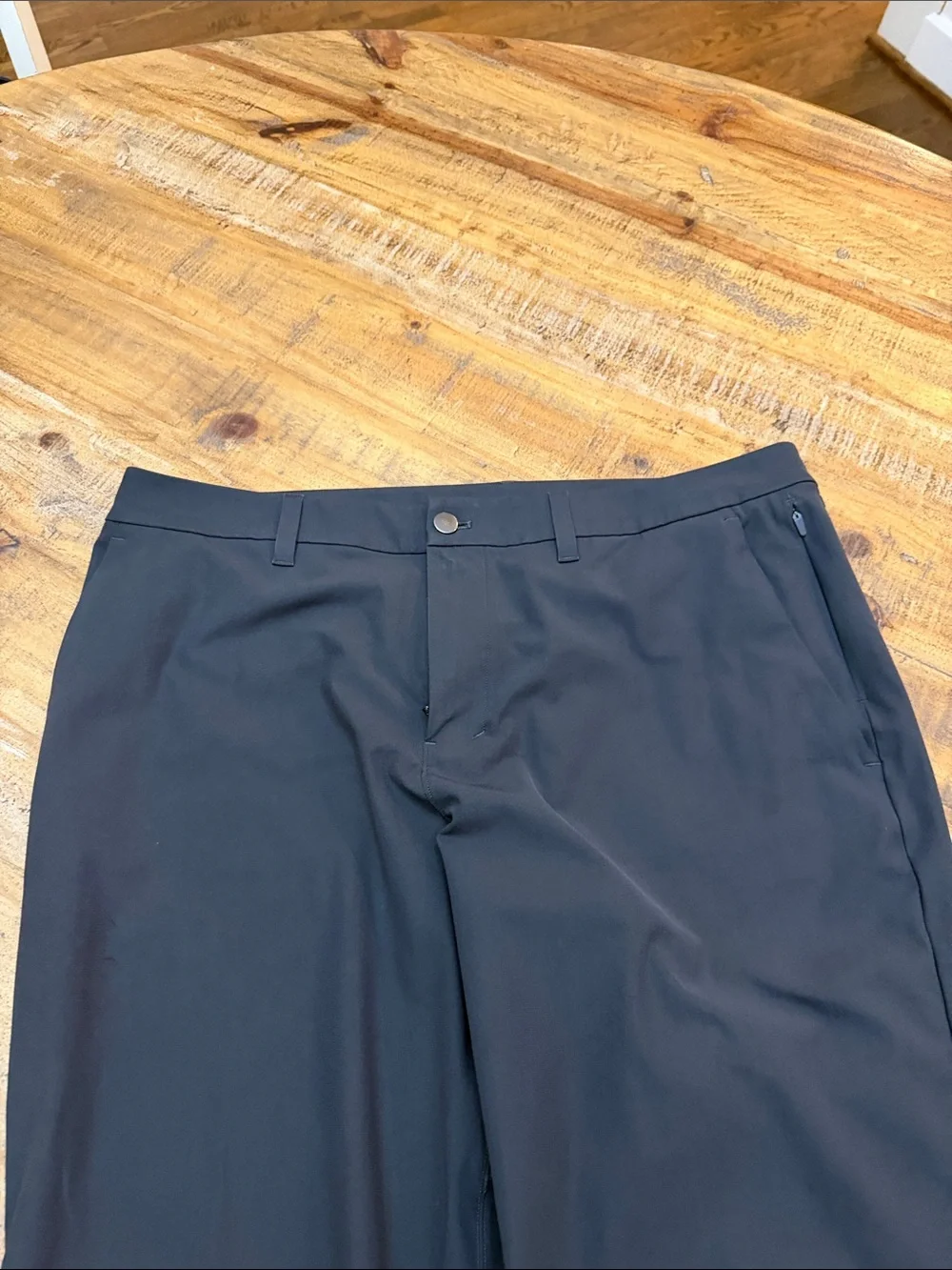 lululemon athletica Men's Dress Pants - Black 36x30